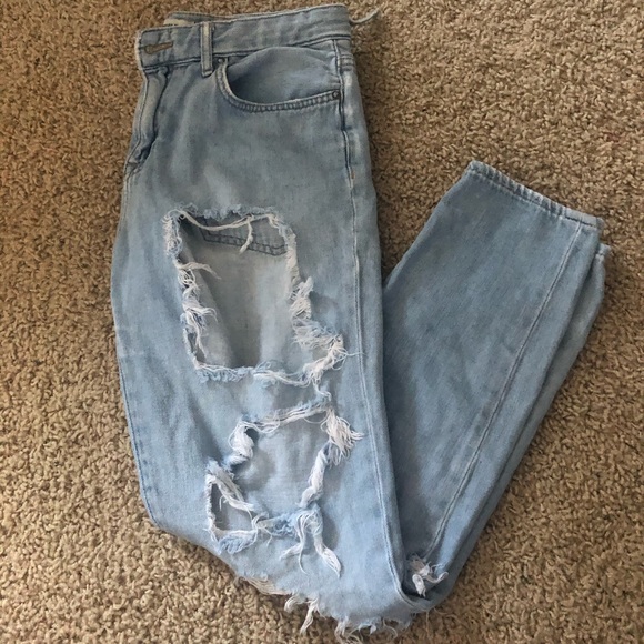 Forever 21 Denim - Light Wash Boyfriend Jeans